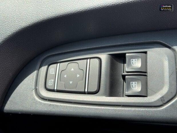 Nissan Primastar LWB L2H1 Dci Visia 2.0 dCi 30 Euro 6 (s/s) (110 ps) 6 SPEED 24