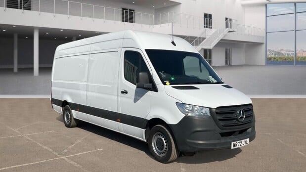 Mercedes-Benz Sprinter LWB L3H2 [SOLD MM] High Roof 315 Cdi Progressive RWD Carplay EURO 6 2