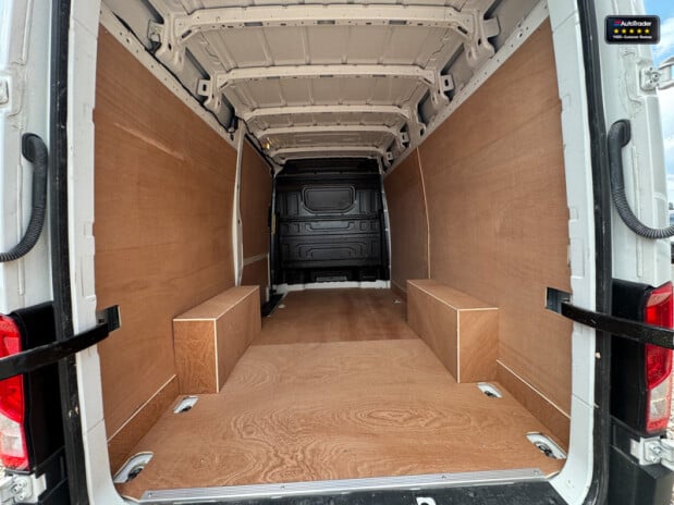 Volkswagen Crafter AIR CON! MWB L2H2 High Roof Cr35 Tdi Startline AIR CON! EURO 6 9