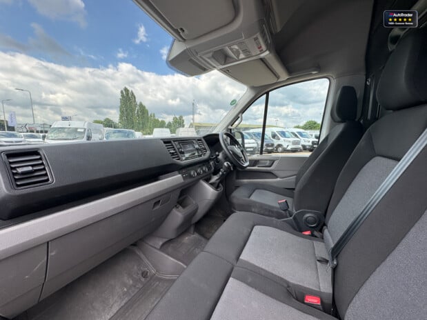 Volkswagen Crafter AIR CON! MWB L2H2 High Roof Cr35 Tdi Startline AIR CON! EURO 6 12
