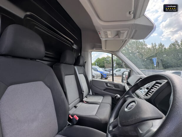 Volkswagen Crafter AIR CON! MWB L2H2 High Roof Cr35 Tdi Startline AIR CON! EURO 6 14