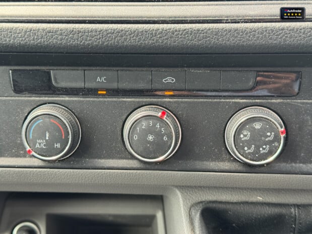 Volkswagen Crafter AIR CON! MWB L2H2 High Roof Cr35 Tdi Startline AIR CON! EURO 6 29