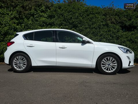 Ford Focus (Sold) 1.0T EcoBoost Titanium Hatchback 5dr Petrol Auto Euro 6 (s/s) (125 p 4