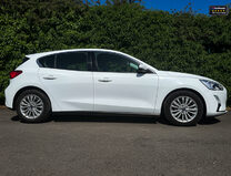 Ford Focus (Sold) 1.0T EcoBoost Titanium Hatchback 5dr Petrol Auto Euro 6 (s/s) (125 p 4