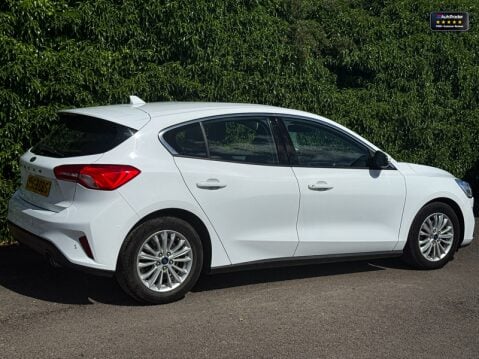 Ford Focus (Sold) 1.0T EcoBoost Titanium Hatchback 5dr Petrol Auto Euro 6 (s/s) (125 p 28