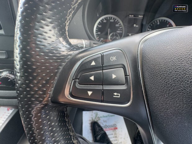 Mercedes-Benz Vito AUTO CrewCab LWB L2 119 Bluetec Sport 5 Seat Sony 21
