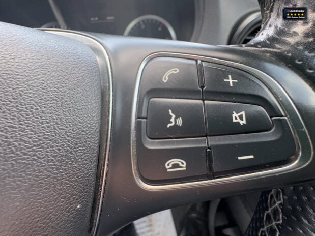 Mercedes-Benz Vito AUTO CrewCab LWB L2 119 Bluetec Sport 5 Seat Sony 22