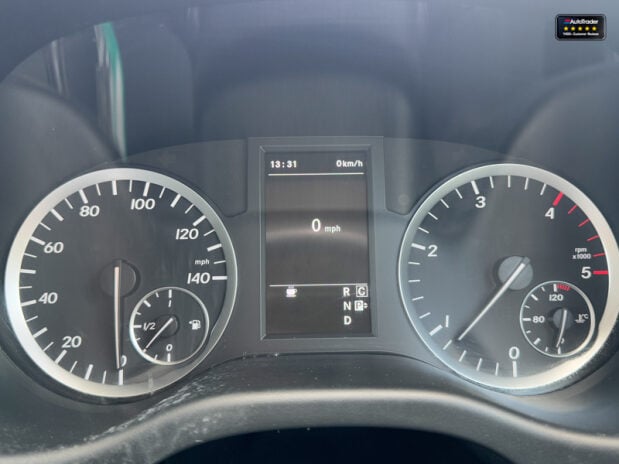 Mercedes-Benz Vito AUTO CrewCab LWB L2 119 Bluetec Sport 5 Seat Sony 23