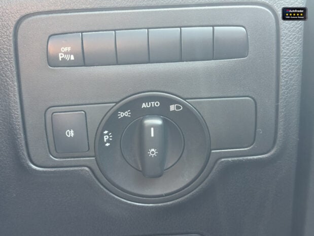 Mercedes-Benz Vito AUTO CrewCab LWB L2 119 Bluetec Sport 5 Seat Sony 27