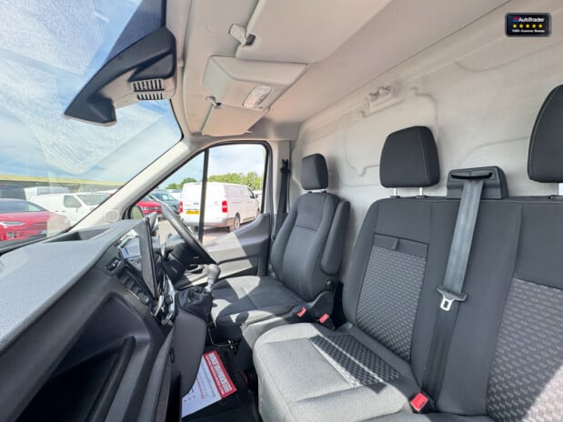 Ford Transit LWB L3H2 Medium Roof 350 Trend Ecoblue Air Con Cruise EURO 6 13