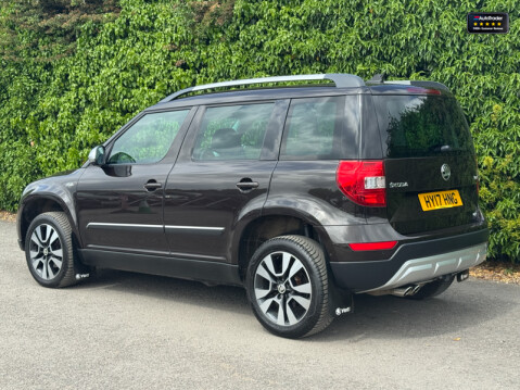 Skoda Yeti Outdoor 2.0 TDI Laurin & Klement Outdoor 5dr Diesel DSG 4WD Euro 6 (s/s) (150 ps) 6