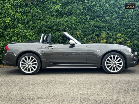 Fiat 124 Spider 1.4 MultiAir Lusso Convertible 2dr Petrol Euro 6 (140 ps) 3
