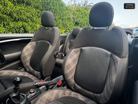 Mini Convertible 1.5 Cooper Convertible 2dr Petrol Manual Euro 6 (s/s) (136 ps) 7