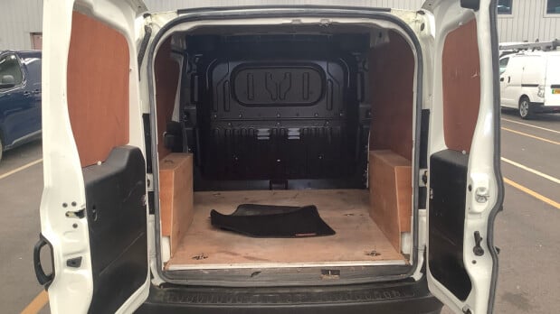 Fiat Doblo SWB L1H1 Low Roof 16V Tecnico Multijet Ii Air Con Nav EURO 6 5