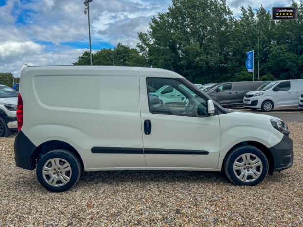 Fiat Doblo SWB L1H1 Low Roof 16V Tecnico Multijet Ii Air Con 5