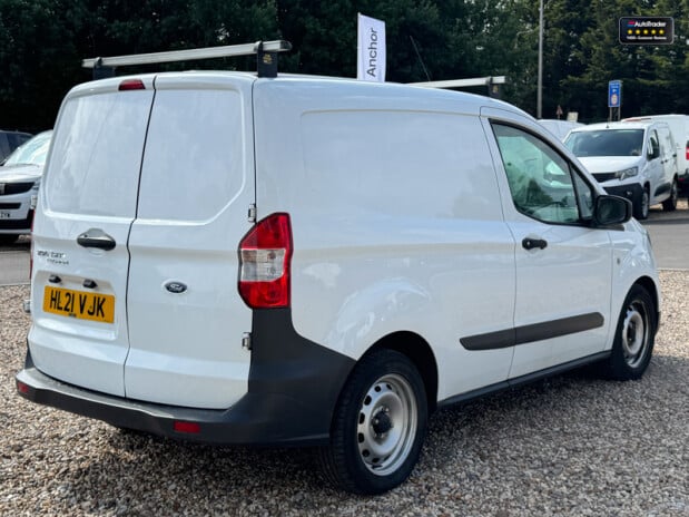Ford Transit Courier SWB L1H1 Low Roof Base Side Door Bluetooth EURO 6 6