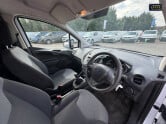 Ford Transit Courier SWB L1H1 Low Roof Base Side Door Bluetooth EURO 6 15