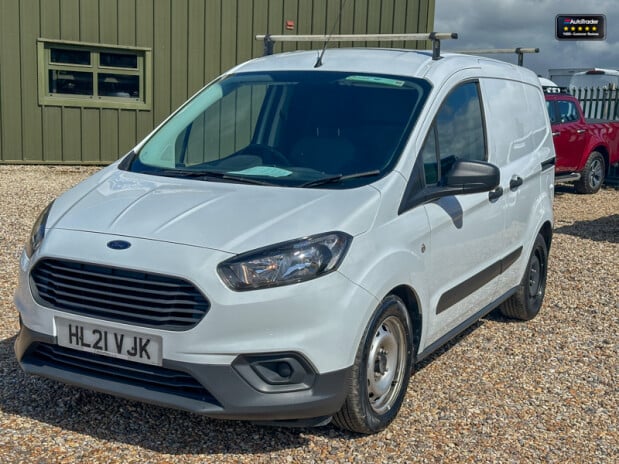 Ford Transit Courier SWB L1H1 [SOLD SM] Low Roof Base Side Door Bluetooth EURO 6 2