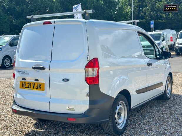 Ford Transit Courier SWB L1H1 [SOLD SM] Low Roof Base Side Door Bluetooth EURO 6 6