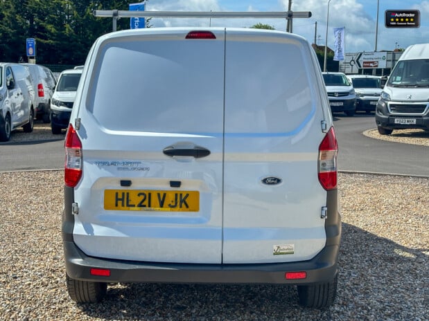 Ford Transit Courier SWB L1H1 [SOLD SM] Low Roof Base Side Door Bluetooth EURO 6 7