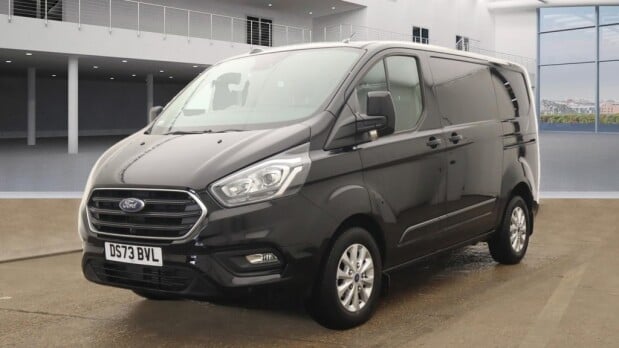 Ford Transit Custom SWB L1H1 Low Roof 300 Limited Alloys Air Con Cam Sensors EURO 6 1