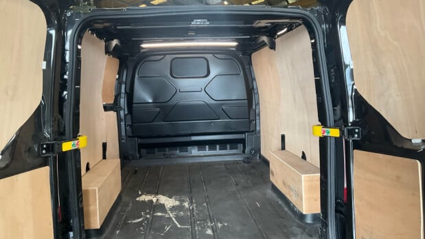 Ford Transit Custom SWB L1H1 Low Roof 300 Limited Alloys Air Con Cam Sensors EURO 6 5