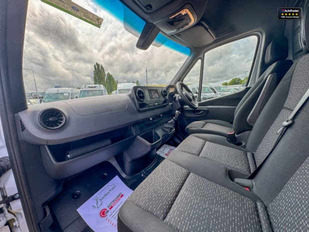 Mercedes-Benz Sprinter LWB L3H2 Medium Roof 315 Cdi Premium 150ps Cruise Sensors EURO 6 12
