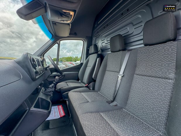 Mercedes-Benz Sprinter LWB L3H2 Medium Roof 315 Cdi Premium 150ps Cruise Sensors EURO 6 13
