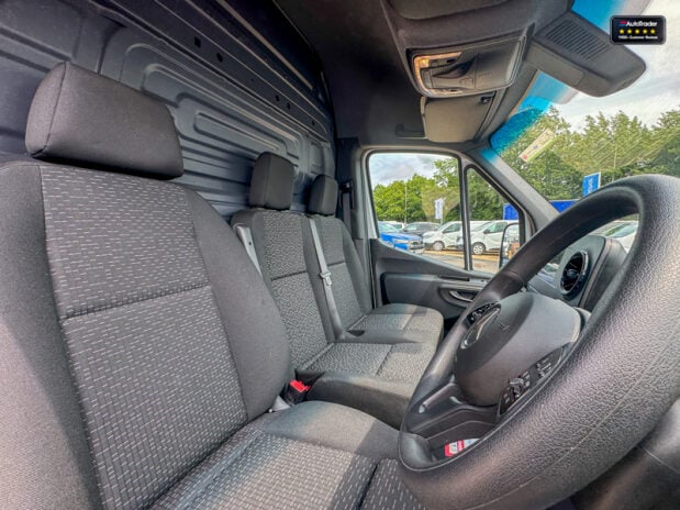 Mercedes-Benz Sprinter LWB L3H2 Medium Roof 315 Cdi Premium 150ps Cruise Sensors EURO 6 14