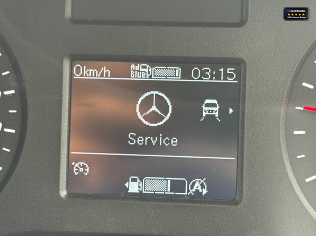 Mercedes-Benz Sprinter LWB L3H2 Medium Roof 315 Cdi Premium 150ps Cruise Sensors EURO 6 23