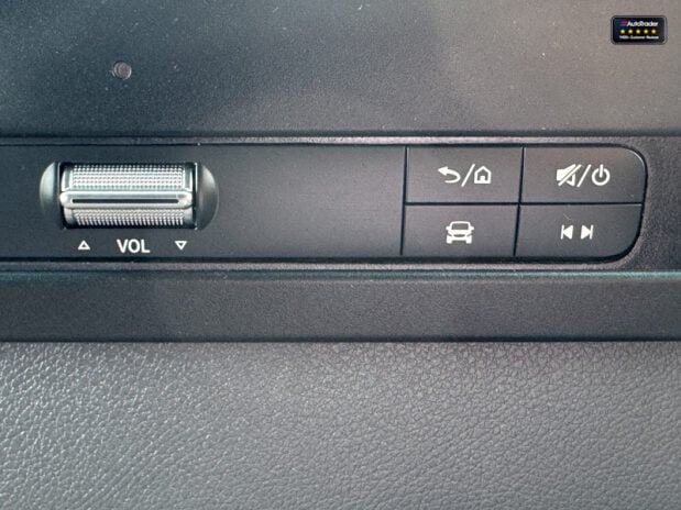 Mercedes-Benz Sprinter LWB L3H2 Medium Roof 315 Cdi Premium 150ps Cruise Sensors EURO 6 37