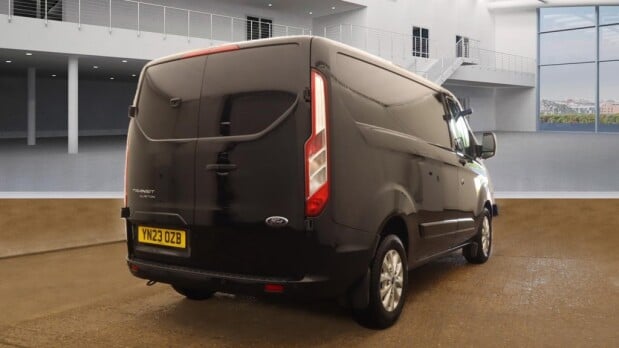 Ford Transit Custom 280 Limited P/V Ecoblue 4