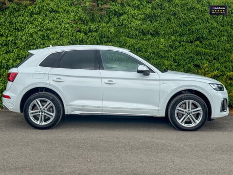 Audi Q5 2.0 TDI 40 S line SUV 5dr Diesel S Tronic quattro Euro 6 (s/s) (204 ps) 4