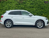 Audi Q5 2.0 TDI 40 S line SUV 5dr Diesel S Tronic quattro Euro 6 (s/s) (204 ps) 4