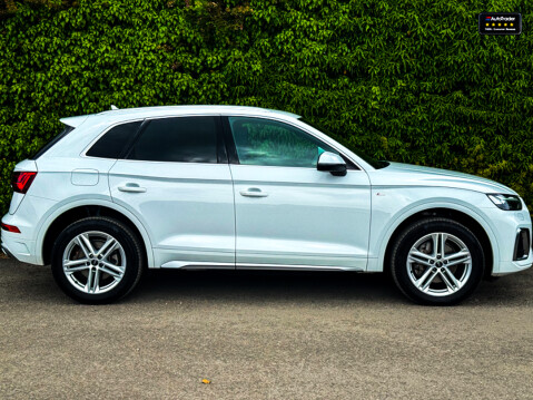 Audi Q5 2.0 TDI 40 S line SUV 5dr Diesel S Tronic quattro Euro 6 (s/s) (204 ps) 28