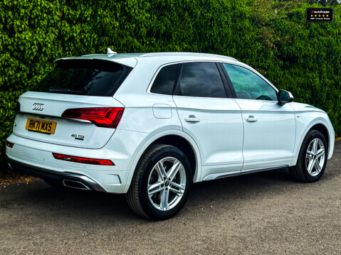 Audi Q5 2.0 TDI 40 S line SUV 5dr Diesel S Tronic quattro Euro 6 (s/s) (204 ps) 3