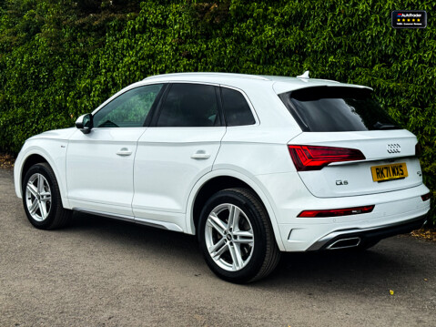Audi Q5 2.0 TDI 40 S line SUV 5dr Diesel S Tronic quattro Euro 6 (s/s) (204 ps) 6
