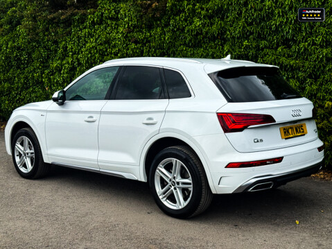 Audi Q5 2.0 TDI 40 S line SUV 5dr Diesel S Tronic quattro Euro 6 (s/s) (204 ps) 30