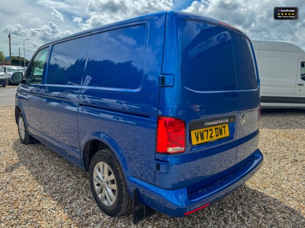 Volkswagen Transporter AUTO SWB L1H1 T28 Tdi FWD Highline Alloys Air Sensors Cruise EURO 6 10