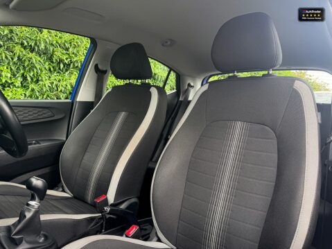 Hyundai i10 1.0 SE Connect Hatchback 5dr Petrol Manual Euro 6 (s/s) (67 ps) 8