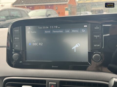 Hyundai i10 1.0 SE Connect Hatchback 5dr Petrol Manual Euro 6 (s/s) (67 ps) 17
