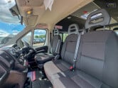 Peugeot Boxer Bluehdi 335 L3H2 Professional W/V Minibus 24