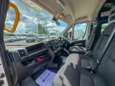 Peugeot Boxer Bluehdi 335 L3H2 Professional W/V Minibus 25