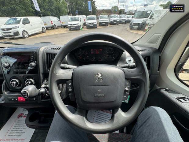 Peugeot Boxer Bluehdi 335 L3H2 Professional W/V Minibus 28