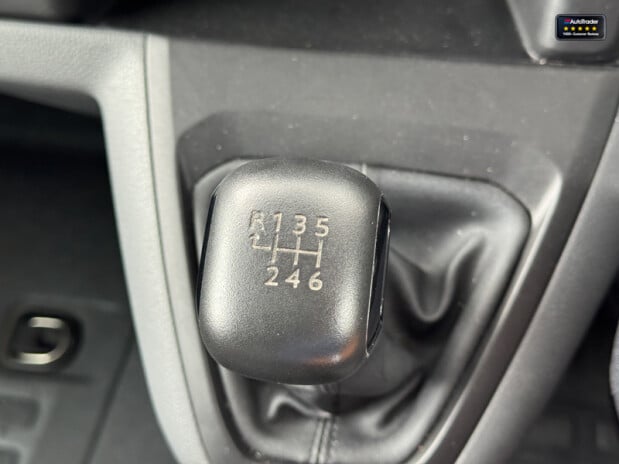 Vauxhall Vivaro LWB L2H1 F2900 Sportive Air Sensors Cruise EURO 6 20