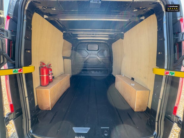 Ford Transit Custom SWB L1H1 Low Roof 280 Limited Air Con Alloys Cam Sensors EURO 6 9