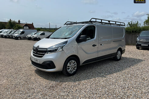 Renault Trafic Auto LWB L2H1 Sport Edc Energy Alloys Air Sensors Cruise EURO 6 NO VAT