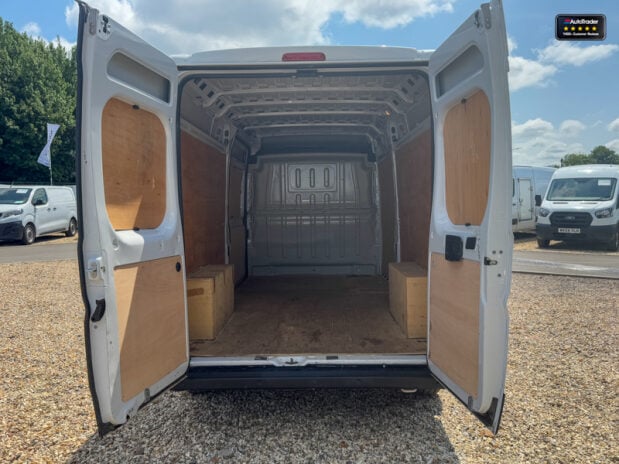 Citroen Relay LWB L3H2 [SOLD KH] Medium Roof Enterprise Bluehdi Air Con Sensors EURO 6 8
