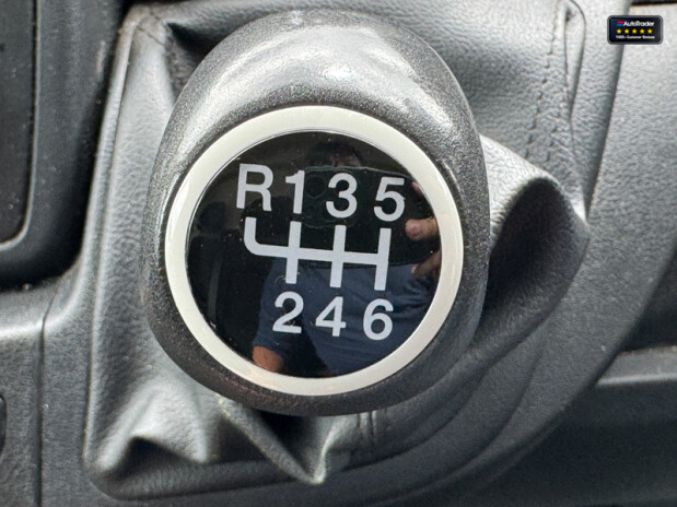 Citroen Relay LWB L3H2 Medium Roof Enterprise Bluehdi Air Con Sensors EURO 6 32