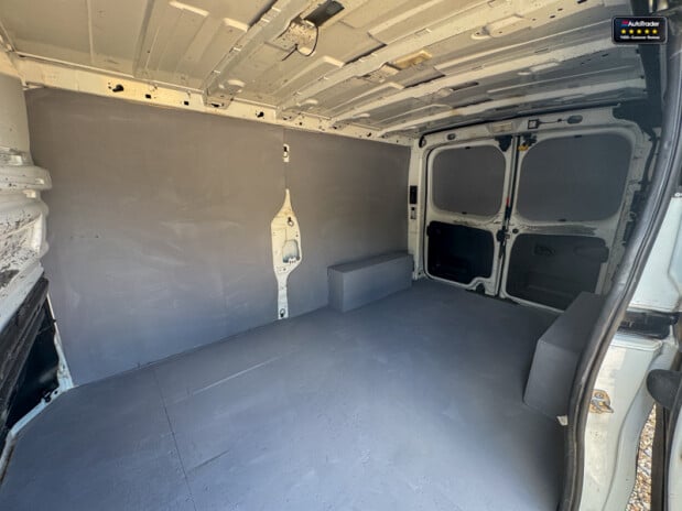 Renault Trafic LWB L2H1 Low Roof Ll30 Business Sensors EURO 6 11